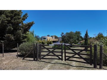 LOS ACANTILADOS - EXCLUSIVA PROPIEDAD SOBRE 2,39 HAS. DE PARQUE