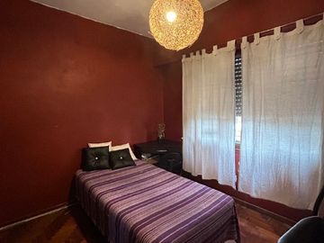 Casa PH en venta en Bernal Oeste