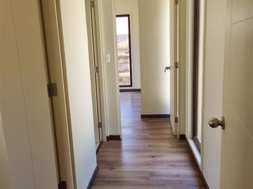 Casa en Venta en Cerca de Colegio Almenar de Pirque, de Copec y centro de eventos Subercaseaux
