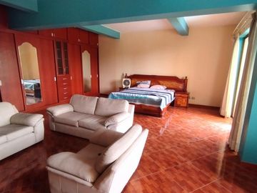 Locales Comerciales Venta CAL. Los Cedros - PUENTE PIEDRA