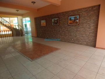 Locales Comerciales Venta CAL. Los Cedros - PUENTE PIEDRA