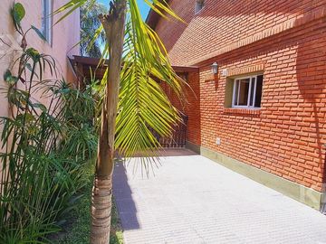 Casa en  San Miguel, Barrio Portal del Sol