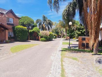 Casa en  San Miguel, Barrio Portal del Sol