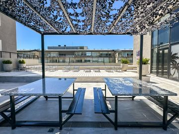 Departamento en Venta, con Cochera, en Torre Road Brickell - Tigre - GBA Norte