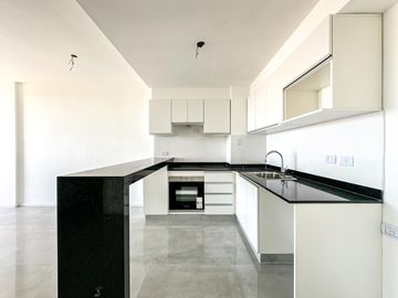 Departamento en Venta, con Cochera, en Torre Road Brickell - Tigre - GBA Norte