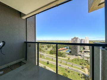 Departamento en Venta, con Cochera, en Torre Road Brickell - Tigre - GBA Norte