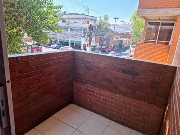 VENTA DEPARTAMENTO EXTERIOR CON BALCON Y ESTACIONAMIENTO INDEPENDIENTE
