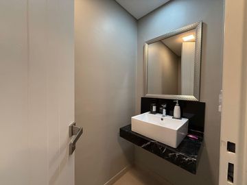 Departamento de dos ambientes en venta en Puerto Madero
