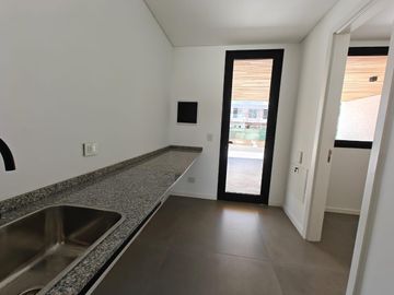 Casa con pileta en Pilara