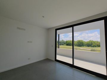 Casa con pileta en Pilara