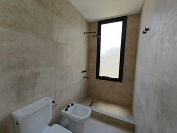 Casa con pileta en Pilara