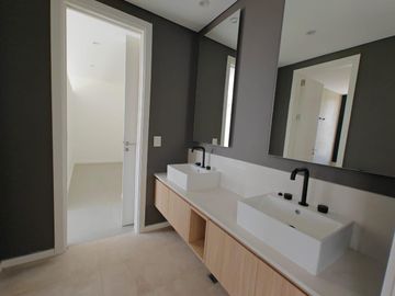 Casa con pileta en Pilara