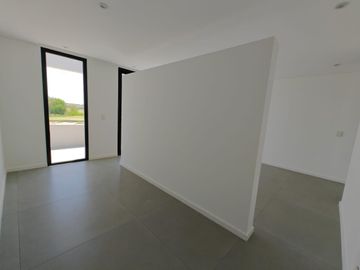 Casa con pileta en Pilara