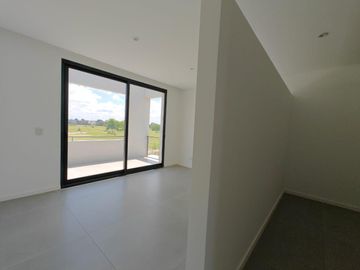 Casa con pileta en Pilara