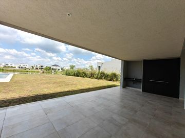 Casa con pileta en Pilara