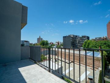 Departamento tipo dúplex 2 ambientes en venta en Tigre centro