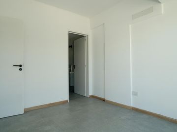 Departamento tipo dúplex 2 ambientes en venta en Tigre centro