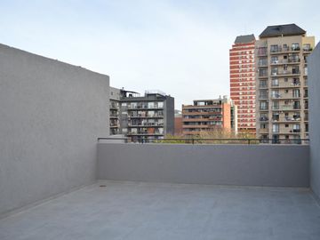 Departamento tipo dúplex 2 ambientes en venta en Tigre centro