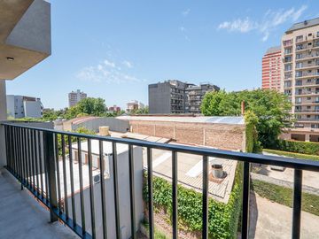 Departamento tipo dúplex 2 ambientes en venta en Tigre centro