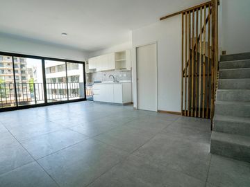 Departamento tipo dúplex 2 ambientes en venta en Tigre centro