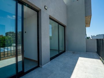 Departamento tipo dúplex 2 ambientes en venta en Tigre centro