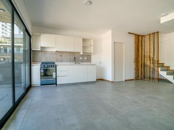 Departamento tipo dúplex 2 ambientes en venta en Tigre centro