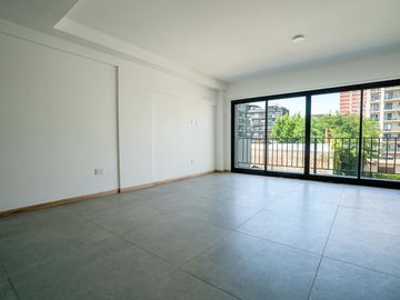 Departamento tipo dúplex 2 ambientes en venta en Tigre centro