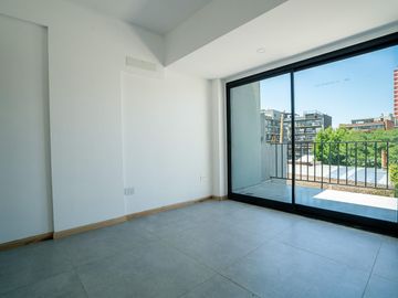 Departamento tipo dúplex 2 ambientes en venta en Tigre centro