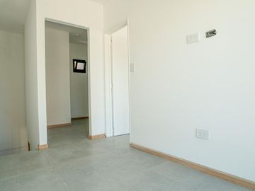 Departamento tipo dúplex 2 ambientes en venta en Tigre centro