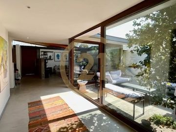 Preciosa casa en venta en Vitacura