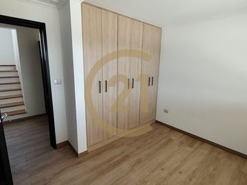 Preciosa casa nueva en La Serena Golf