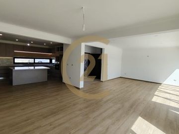 Preciosa casa nueva en La Serena Golf