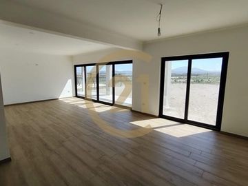 Preciosa casa nueva en La Serena Golf
