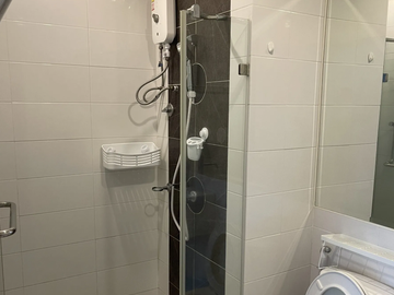 1 Bedroom condo for sell at The Complete Narathiwas