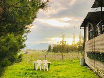 VENTA O CANJE de terreno y casa container. Malchinguí