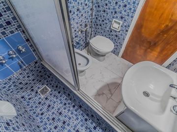 Venta Depto. 4 ambientes.  Recoleta. Refaccionado