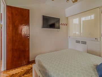 Venta Depto. 4 ambientes.  Recoleta. Refaccionado