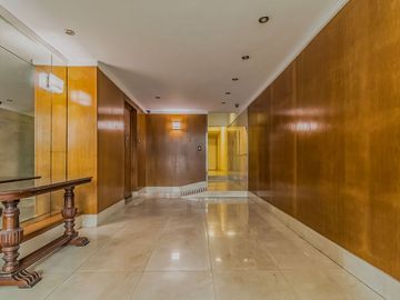 Venta Depto. 4 ambientes.  Recoleta. Refaccionado