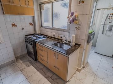 Venta Depto. 4 ambientes.  Recoleta. Refaccionado