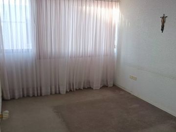 VENTA DE CASA DE 3 RECAMARAS EN EX HACIENDA LA NORIA ATRAS DE SAMS CLUB LA NORIA