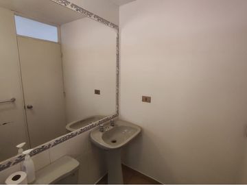 Se vende  casa remodelada y ampliada