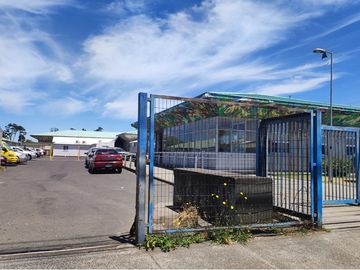 Se vende  casa remodelada y ampliada