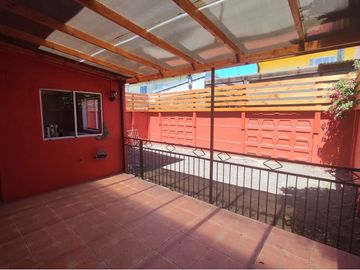 Se vende  casa remodelada y ampliada