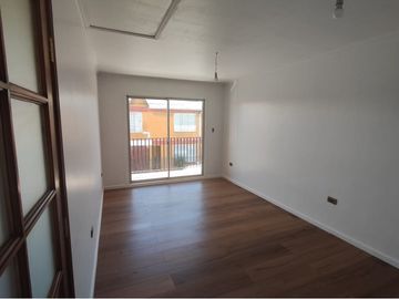 Se vende  casa remodelada y ampliada
