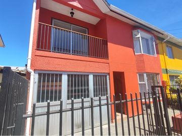 Se vende  casa remodelada y ampliada