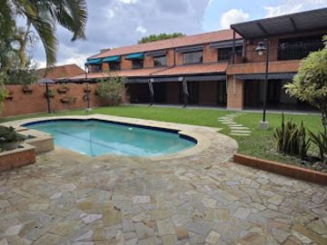 VENTA de CASA RESIDENCIAL en BUCARAMANGA