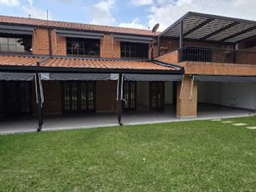 VENTA de CASA RESIDENCIAL en BUCARAMANGA