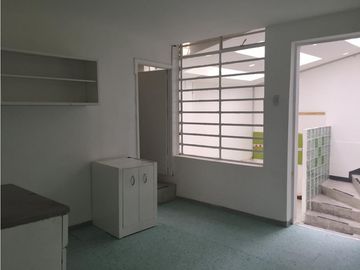 GALERIAS, 270 M2, ESQUINERA, SOBRE CLL 57