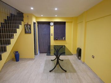 PH en venta - 2 Dormitorios 1 Baño - 97Mts2 - Avellaneda