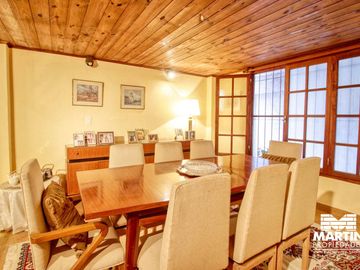 Casa en venta 4 amb con jardín en Mart.-Santa Fe/Fleming